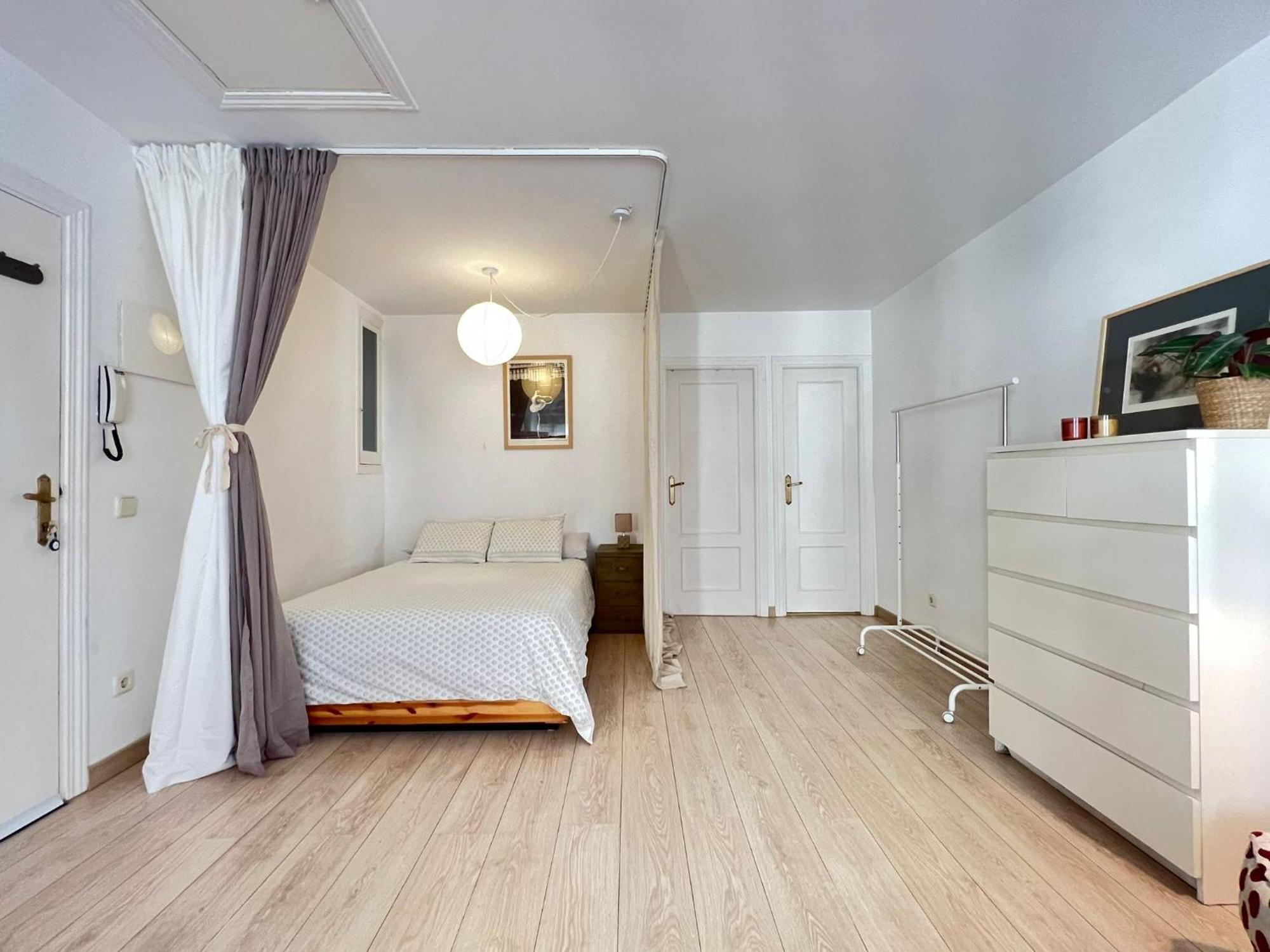 Lovely Studio Con Balconcitos Madrid Eksteriør billede